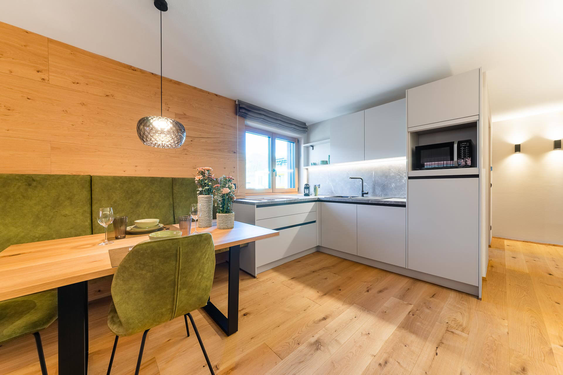 Eat-in kitchen - City Suite Standard