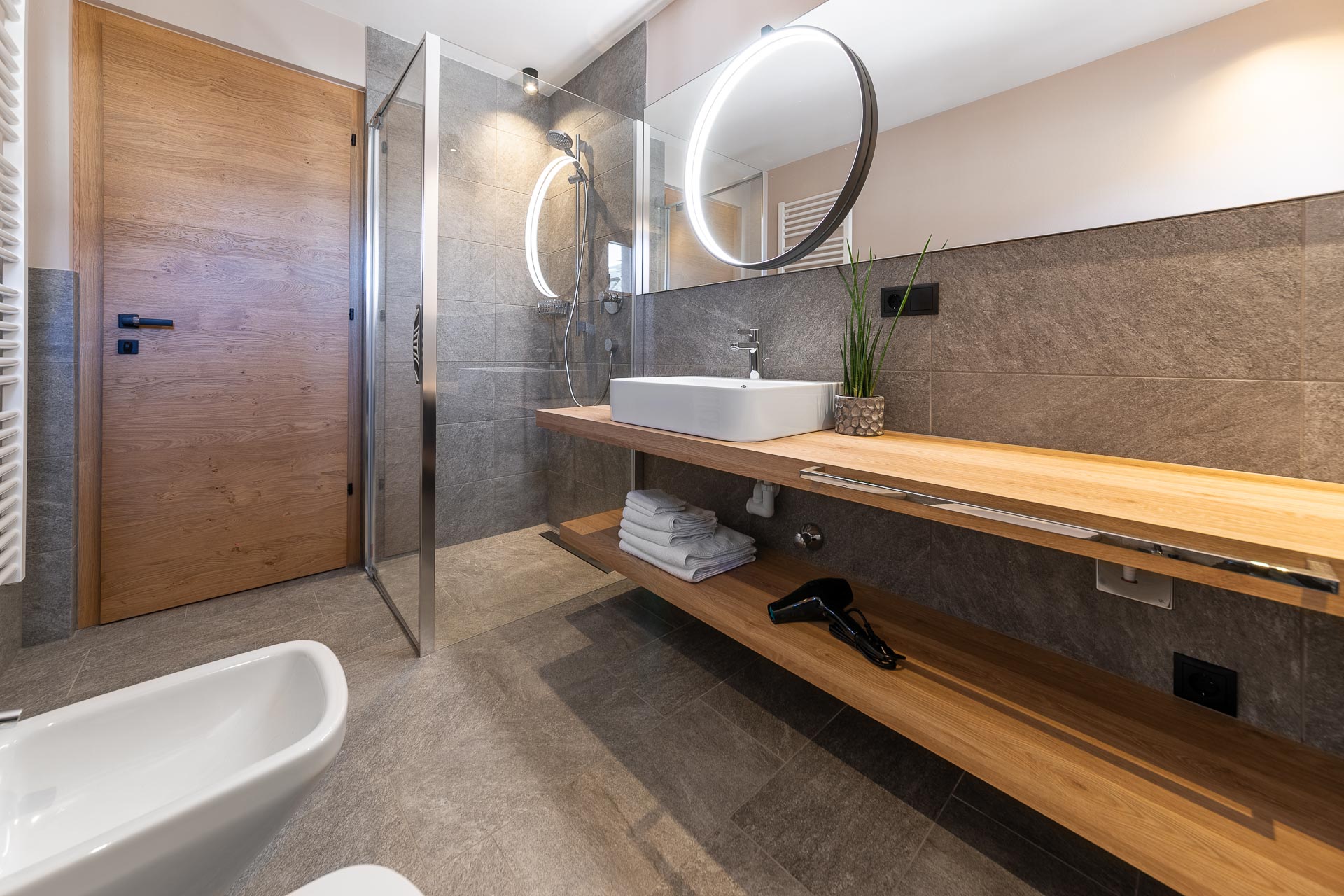 Bathroom - City Suite Superior